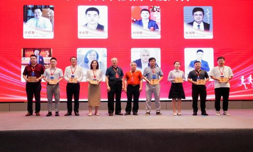 宇航工業交換機再次榮獲中國安防行業優秀產品解決方案獎及中國安防年度人物獎